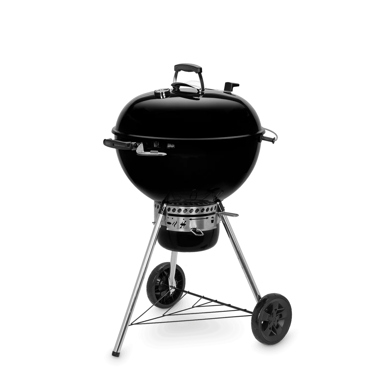 Black Weber Master-Touch 57cm kettle grill with lid handle and cooking grate, ideal for outdoor barbecues and grilling.