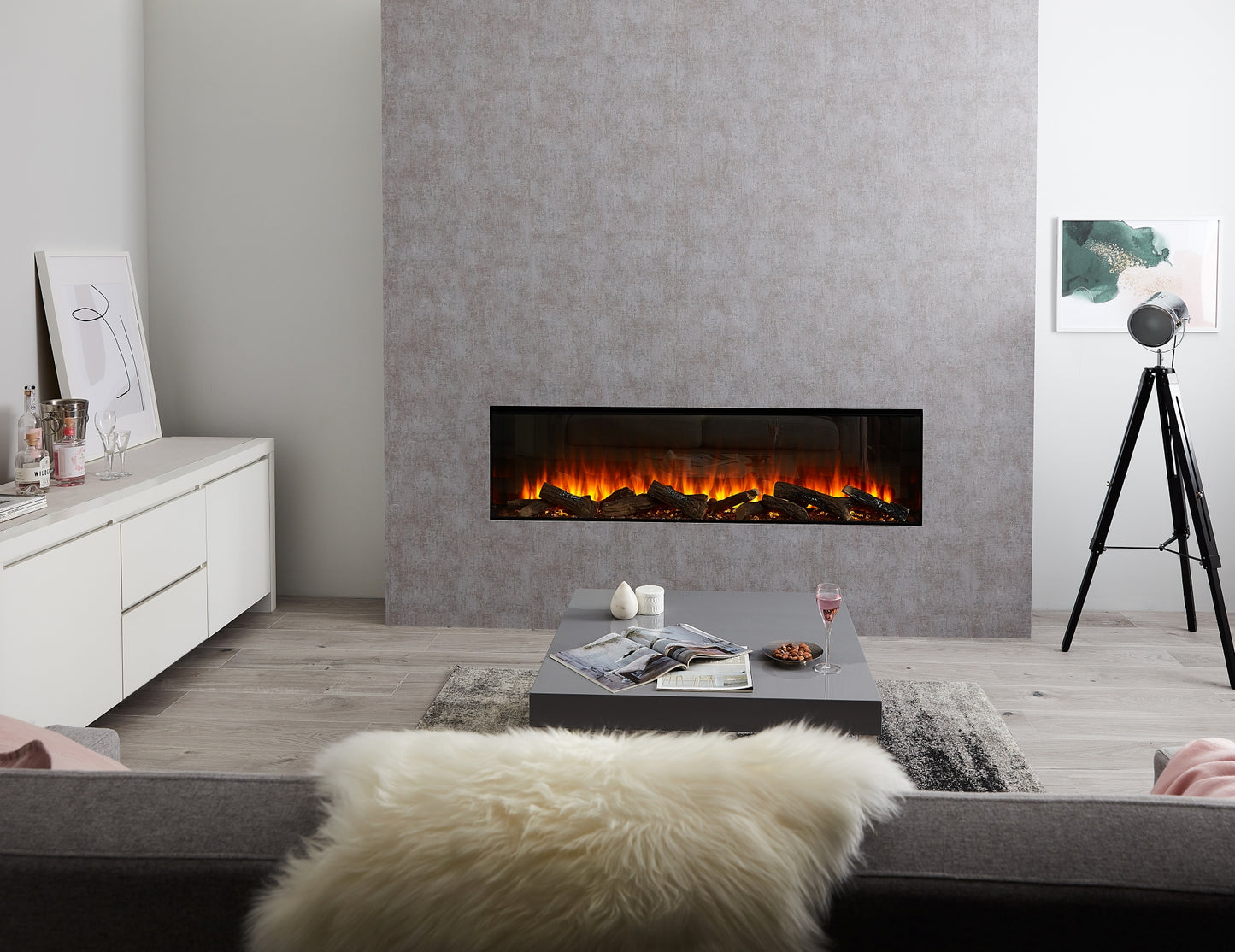 BRITISH FIRES New Forest 1600 With Deluxe Real Logs