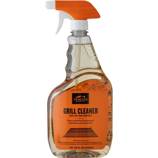 Traeger all-natural grill cleaner in a 950ml bottle, designed for BBQ and grill accessories, with a front view of the product.