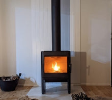 Load image into Gallery viewer, Castworks Hergom E-40 Freestanding Fire
